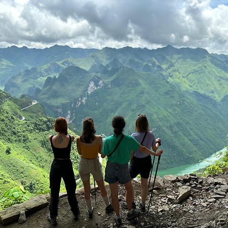 Lila Inn & Motorbike Tours Ha Giang Exteriör bild